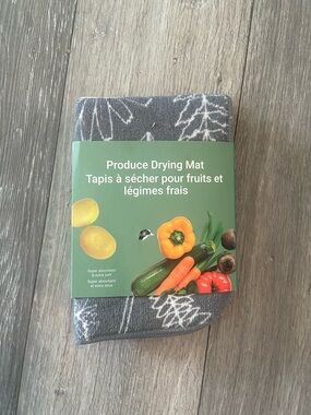 Produce Drying Mat - Gray Leaf Print